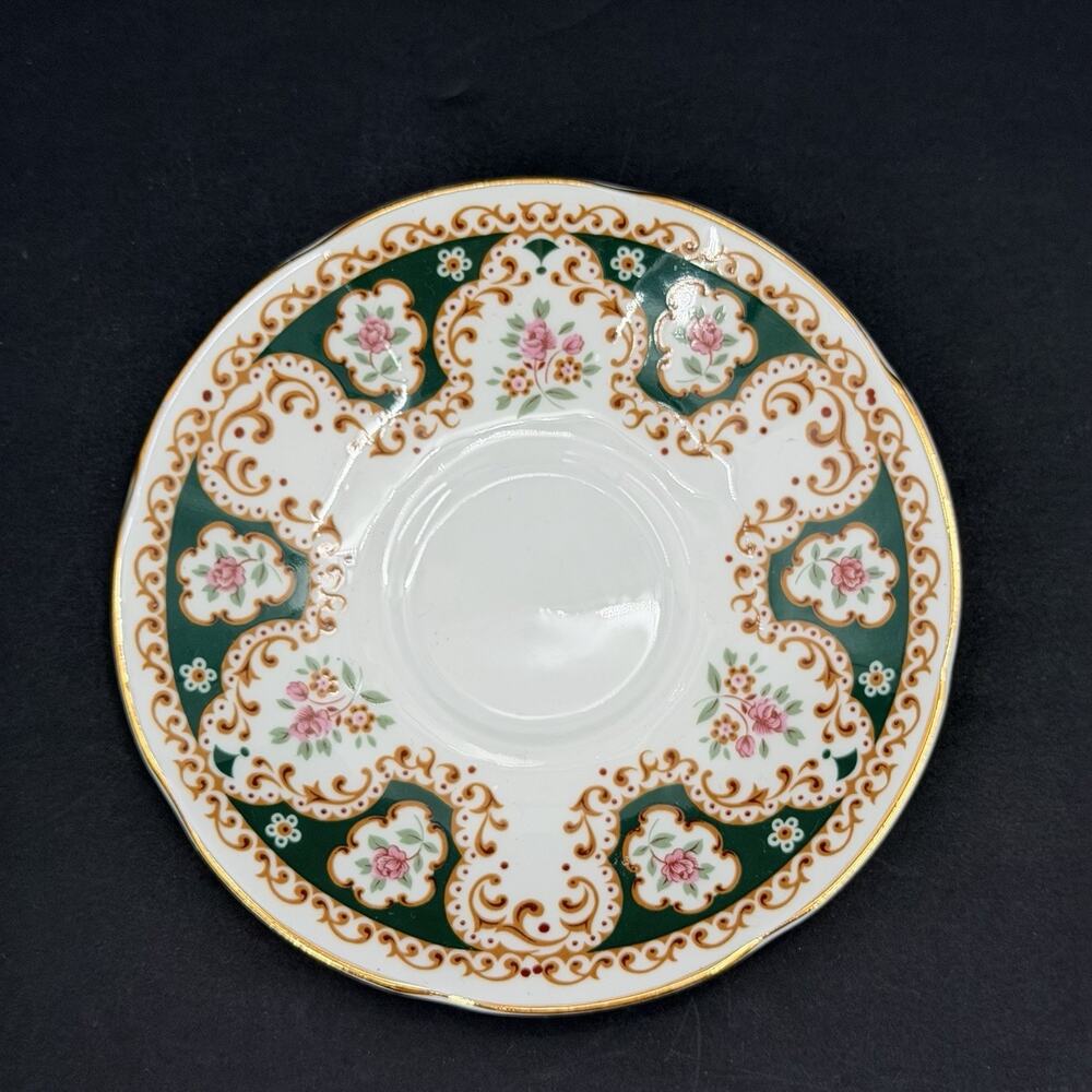 Vintage Queens Fine Bone China England TEACUP & SAUCER Green Roses Gold Accent - Picture 3 of 8